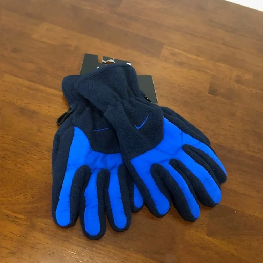 Nike Blue Two-Tone Youth Mitten Gloves NWT.